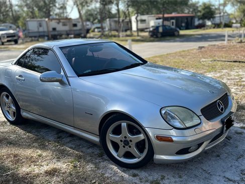 Used 2004 Mercedes-Benz SLK 230 image 1