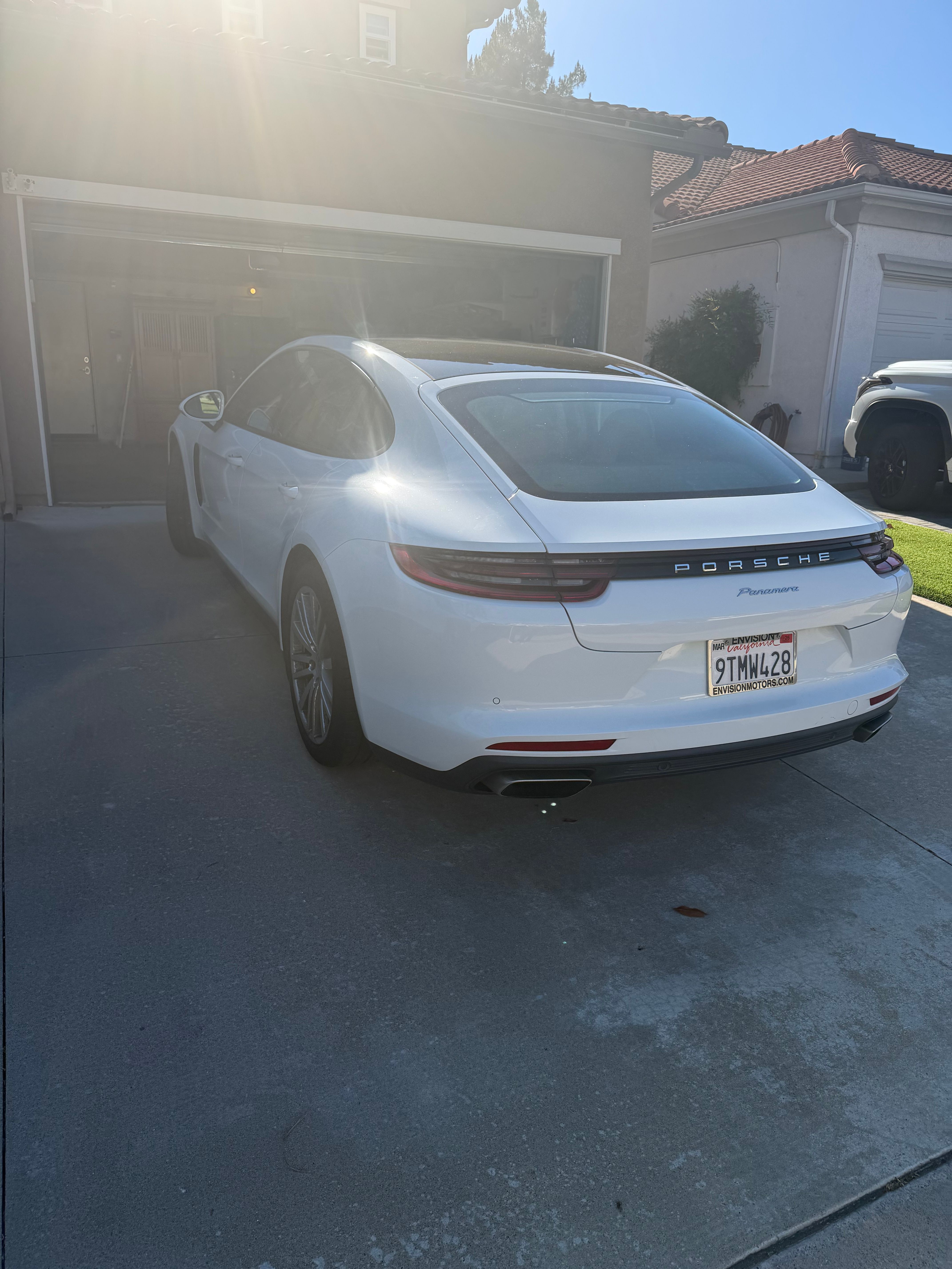 Used 2018 Porsche Panamera 4 AWD/4WD image 2
