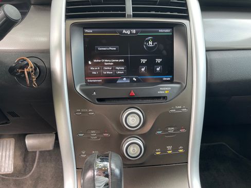 Used 2013 Ford Edge SEL FWD image 13