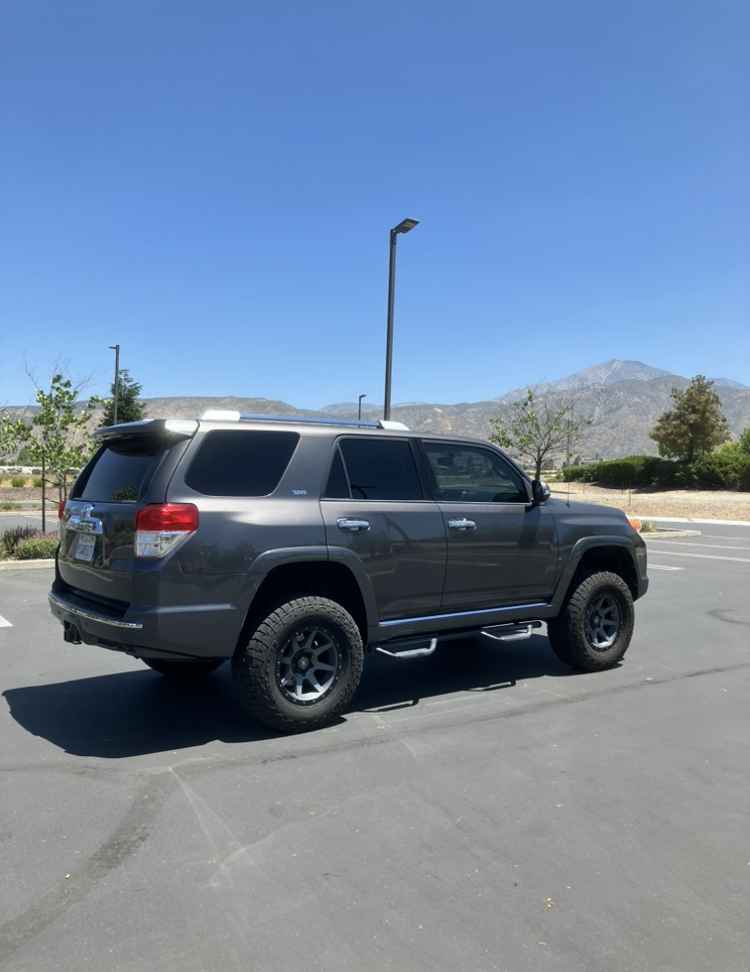 Used 2011 Toyota 4Runner SR5 RWD image 20