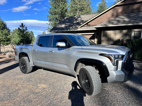 Used 2023 Toyota Tundra Platinum image 8