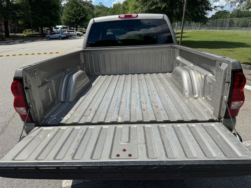 Used 2003 Chevrolet Silverado 1500 LS RWD image 12