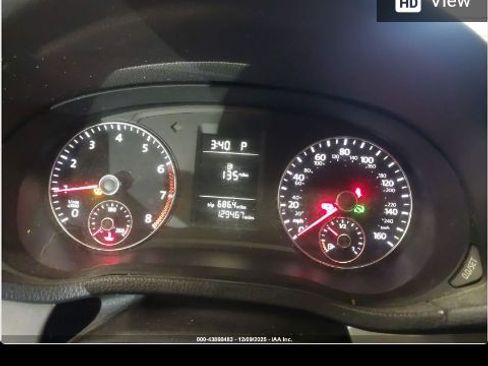 Used 2014 Volkswagen Passat 1.8T S image 7