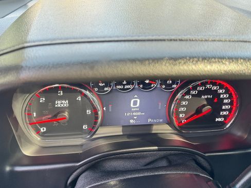 Used 2015 GMC Yukon XL Denali w/ Premium Package image 9