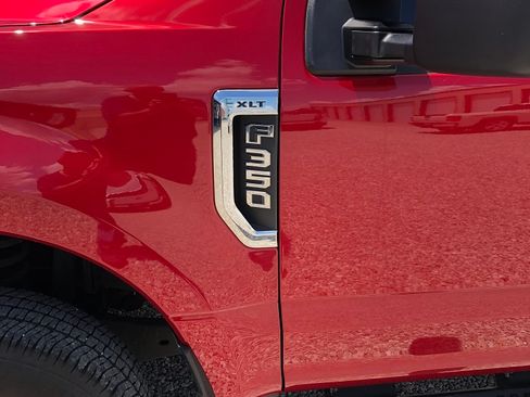 Used 2022 Ford F350 XLT w/ XLT Value Package AWD/4WD image 14