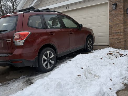 Used 2017 Subaru Forester 2.5i w/ Protection Package #1 image 2