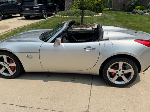 Used 2007 Pontiac Solstice GXP w/ Premium Package image 6