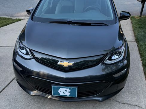 Used 2019 Chevrolet Bolt LT FWD image 12