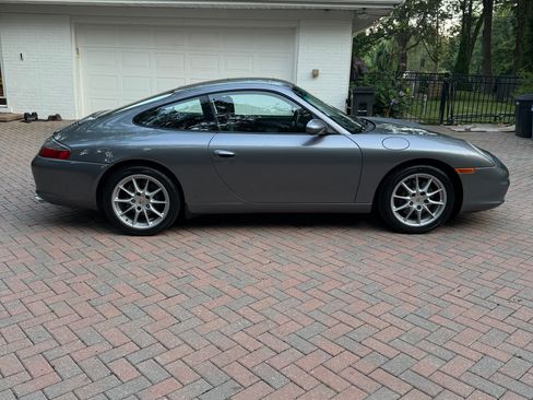 Used 2002 Porsche 911 Coupe image 23
