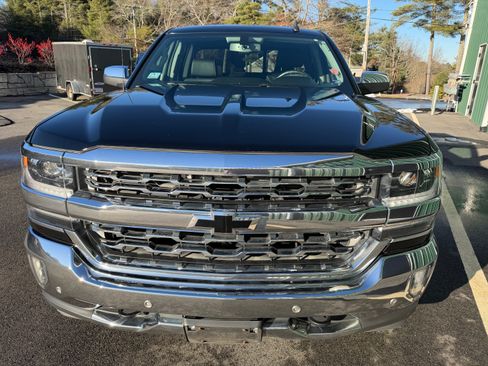 Used 2017 Chevrolet Silverado 1500 LTZ w/ LPO, Black Pack image 5