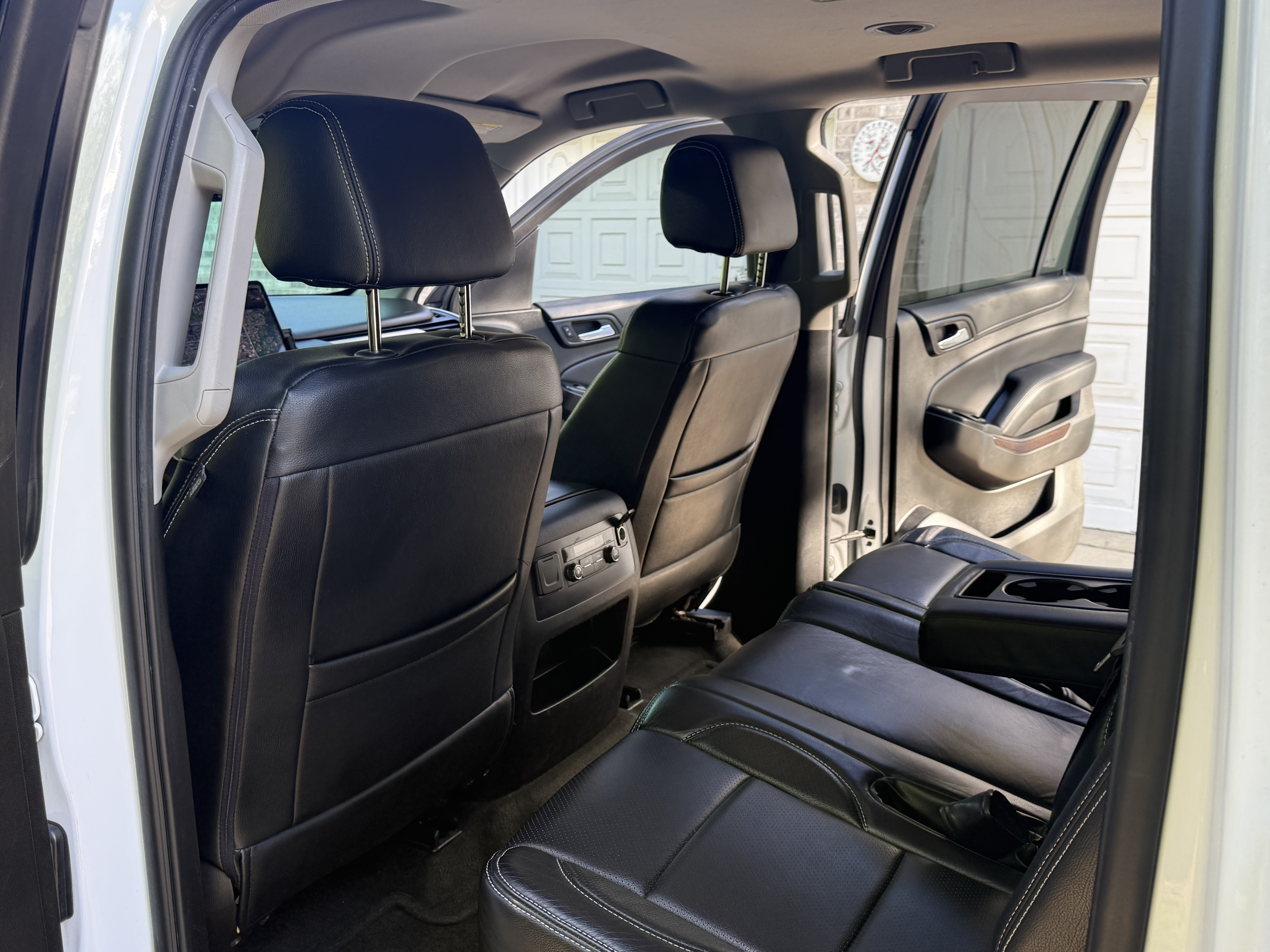 Used 2016 GMC Yukon XL SLE w/ Convenience Package RWD image 6