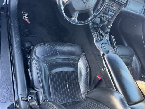 Used 2003 Chevrolet Corvette Convertible 2D w/ Preferred Equipment Group1 image 14