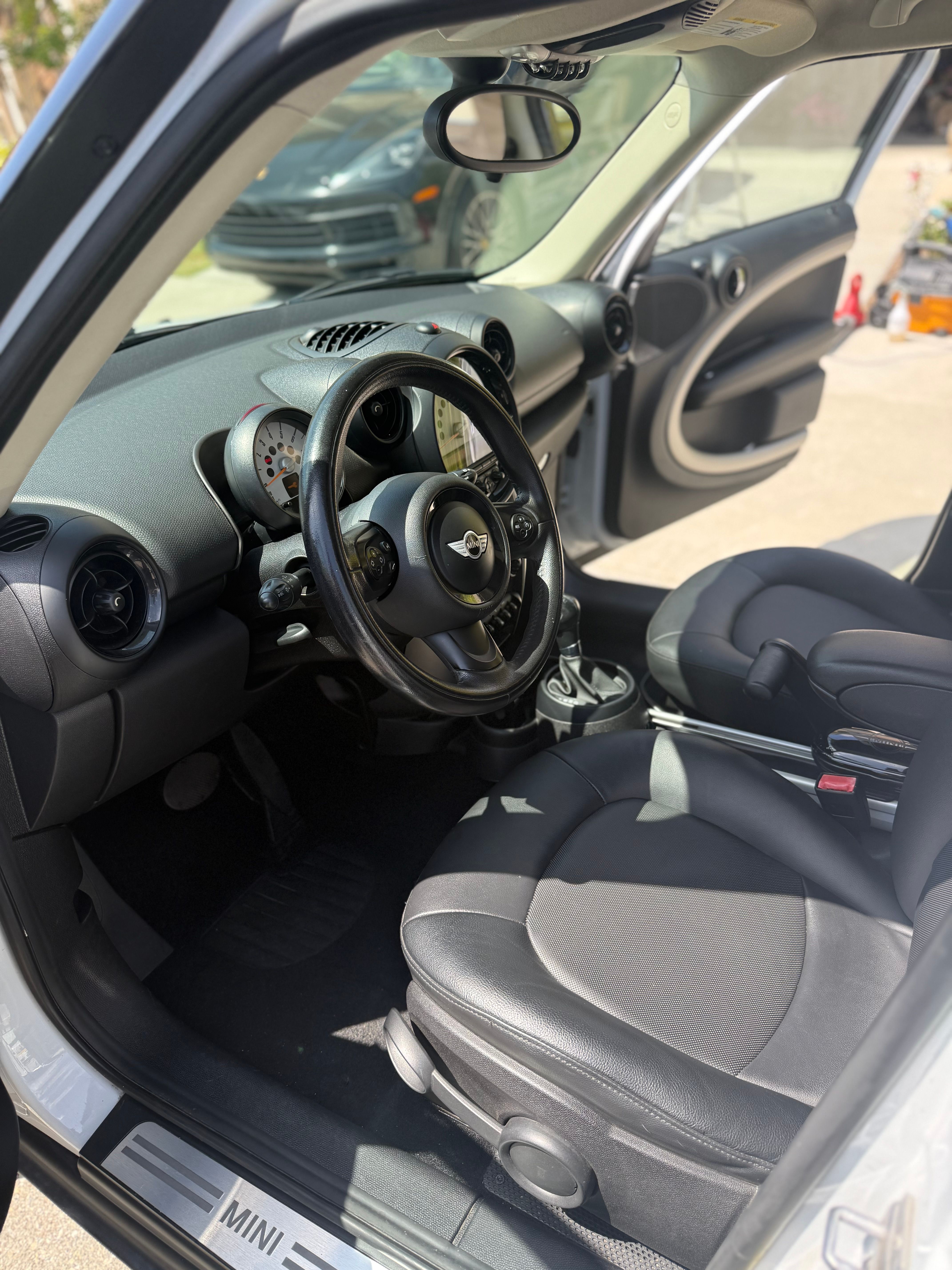 Used 2014 MINI Cooper Countryman FWD image 5