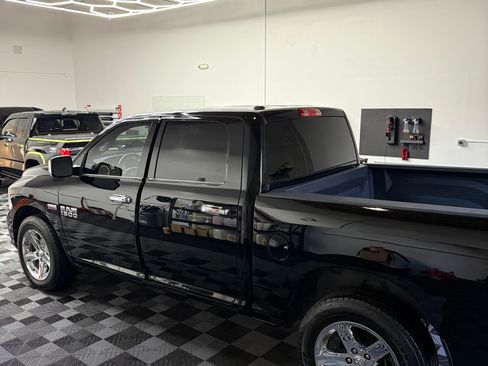 Used 2014 RAM 1500 Express AWD/4WD image 2