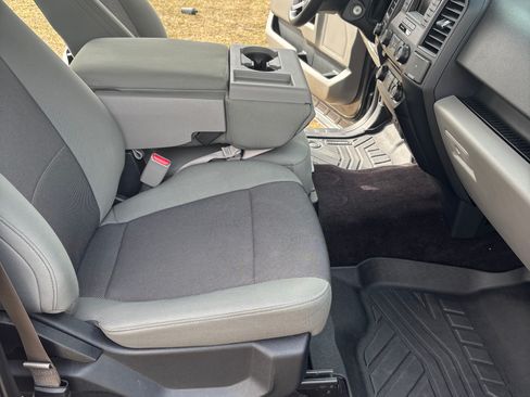 Used 2015 Ford F150 XL w/ Equipment Group 101A Mid image 10