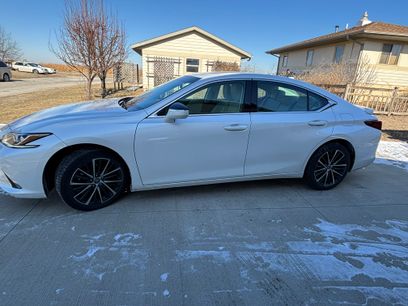 Used 2023 Lexus ES 250 w/ Premium Package