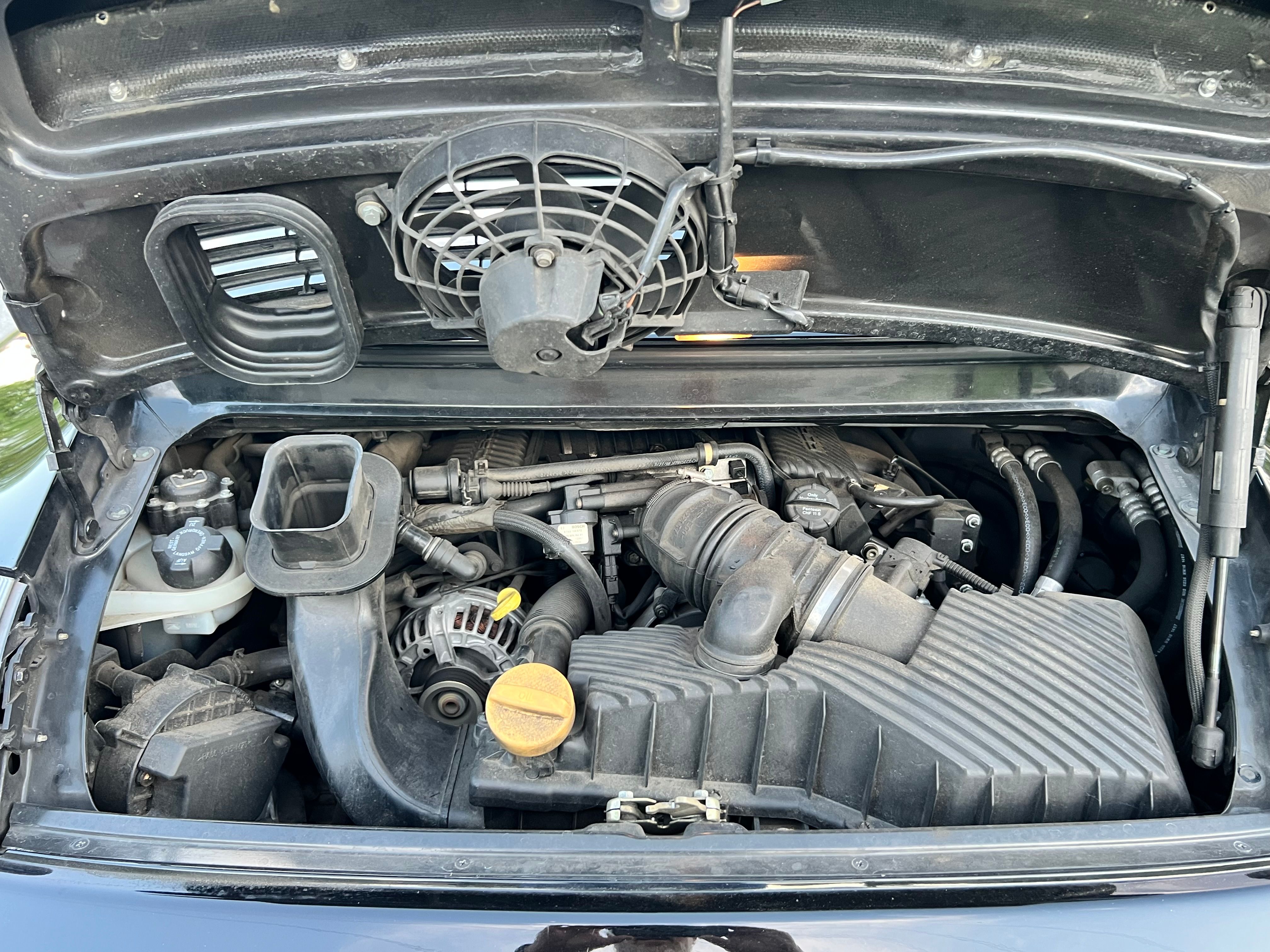 Used 1999 Porsche 911 Cabriolet image 18