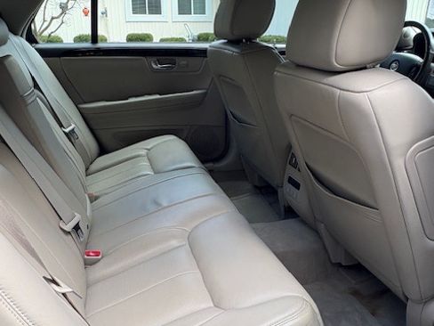 Used 2008 Cadillac DTS image 10