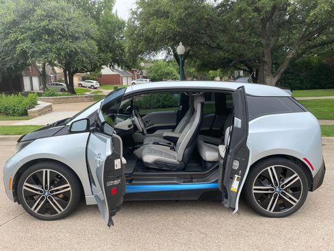 Used 2014 BMW i3 RWD image 11