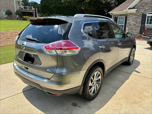 Used 2015 Nissan Rogue SL w/ SL Premium Package FWD image 8