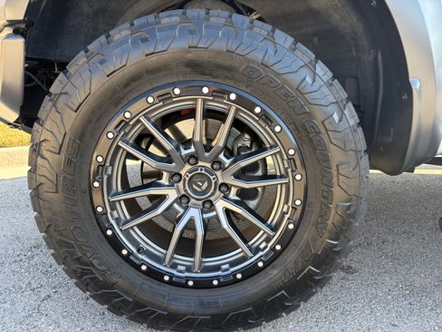 Used 2019 Ford F150 Raptor w/ Equipment Group 802A Luxury image 13