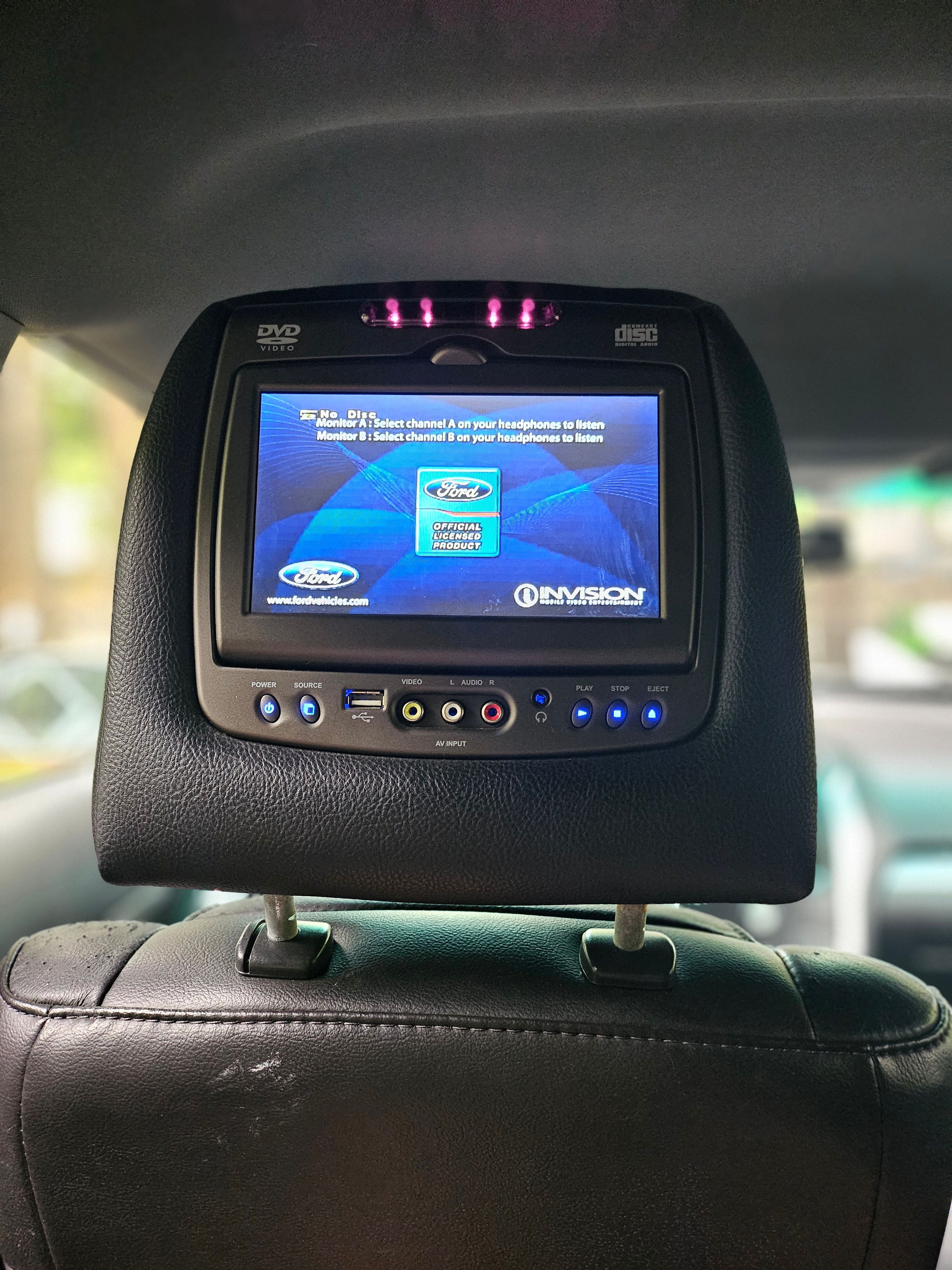 Used 2013 Ford Explorer XLT AWD/4WD image 25