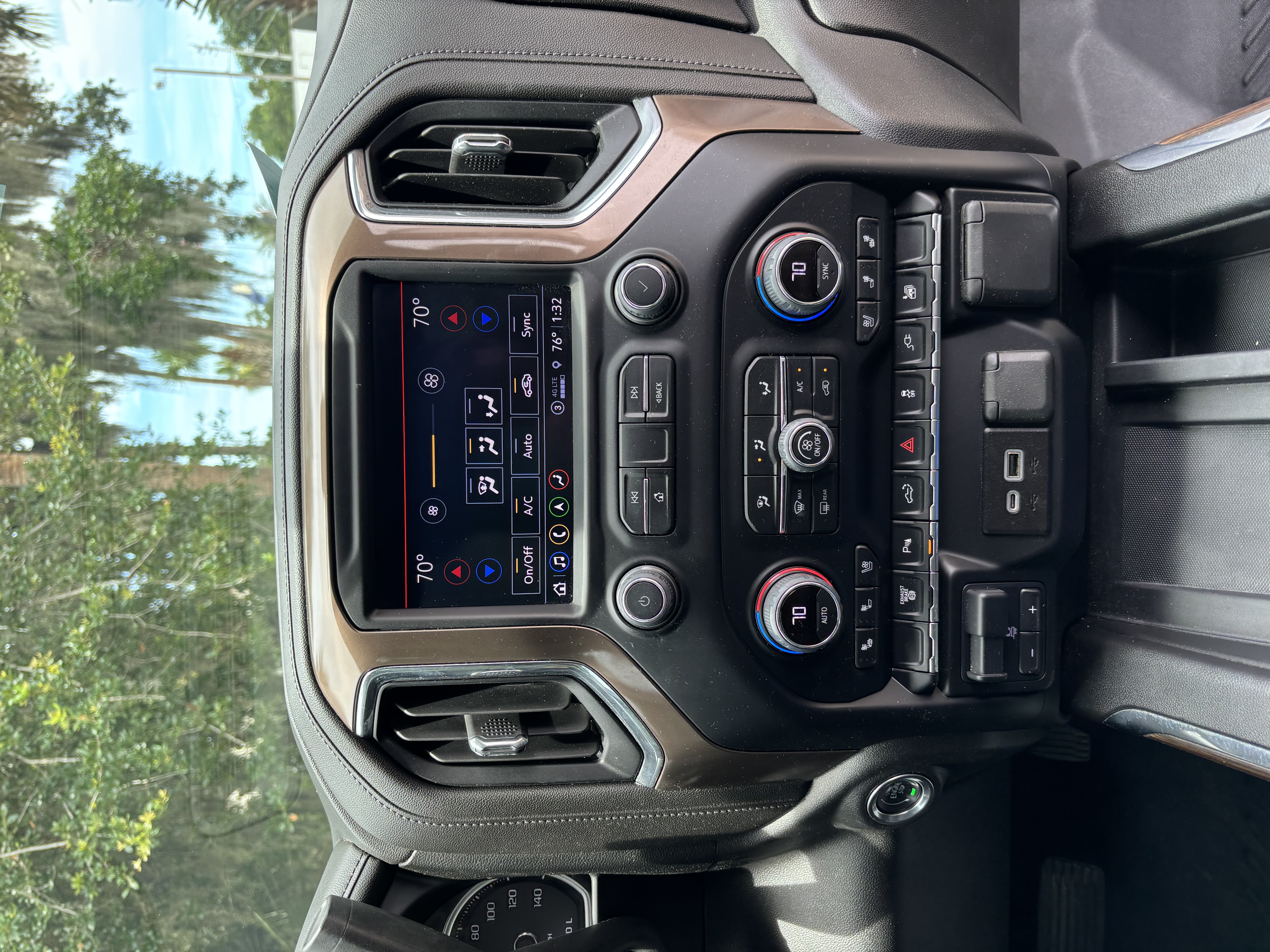Used 2022 Chevrolet Silverado 3500 High Country AWD/4WD image 11