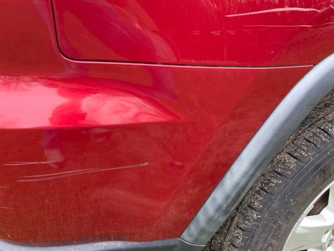 Used 2011 Jeep Grand Cherokee Laredo w/ All Weather Capability Group image 10