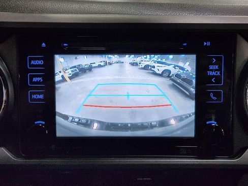 Used 2019 Toyota Tacoma TRD Off-Road image 18