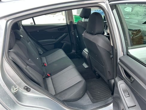 Used 2018 Subaru Impreza 2.0i Premium image 10