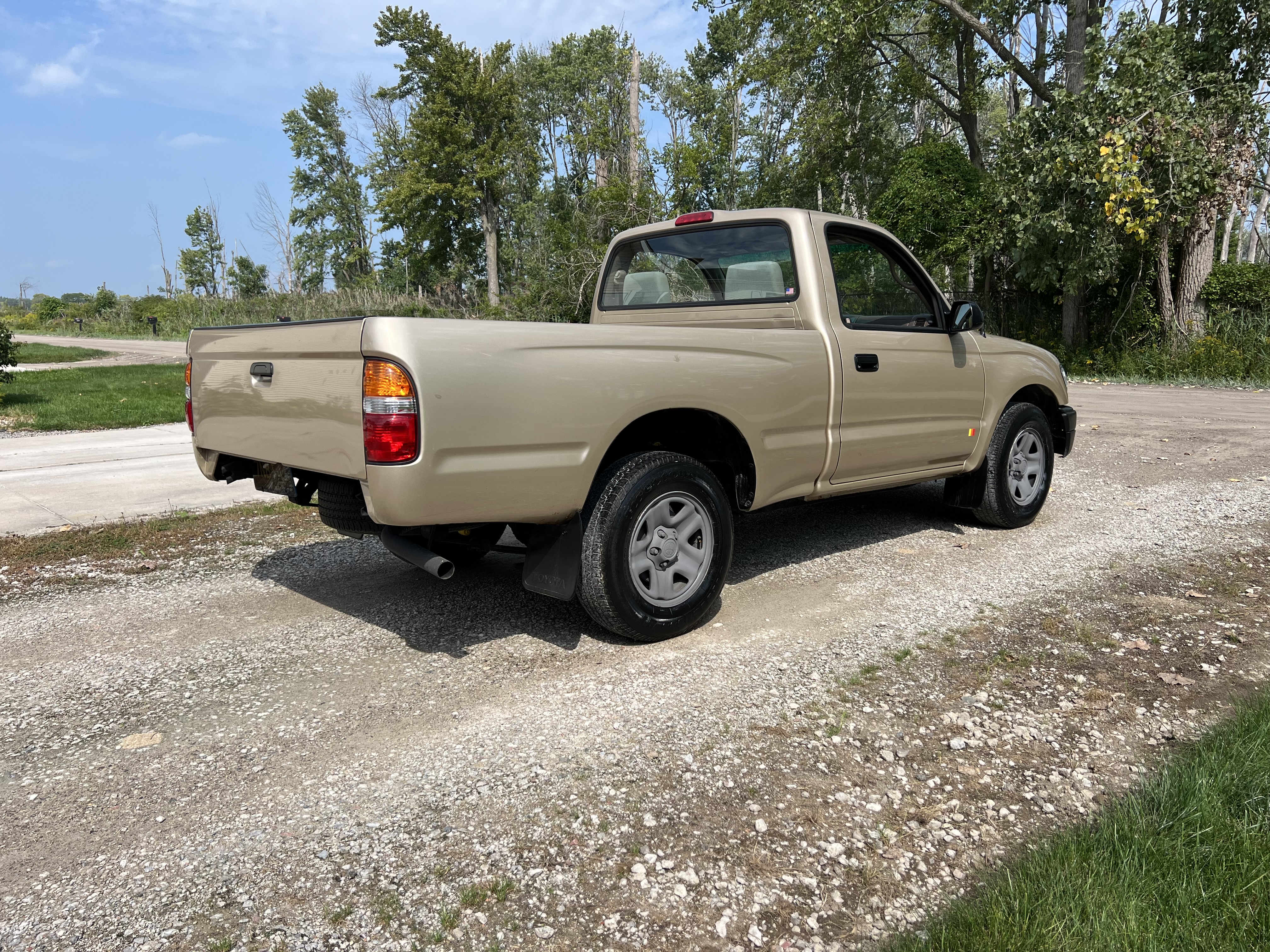 Used 2002 Toyota Tacoma 2WD Regular Cab w/ Enhancement Pkg image 8