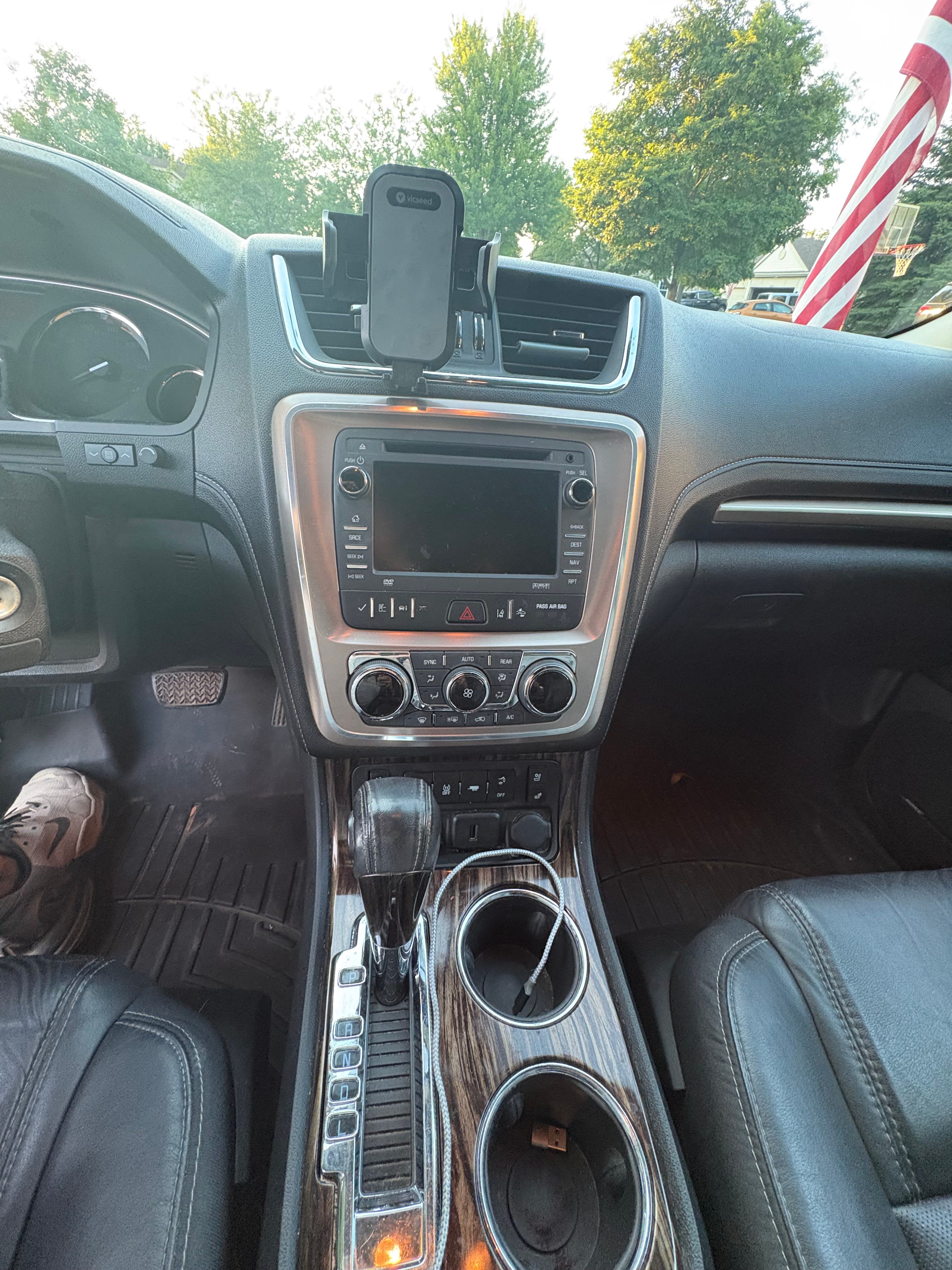 Used 2016 GMC Acadia Denali AWD/4WD image 5