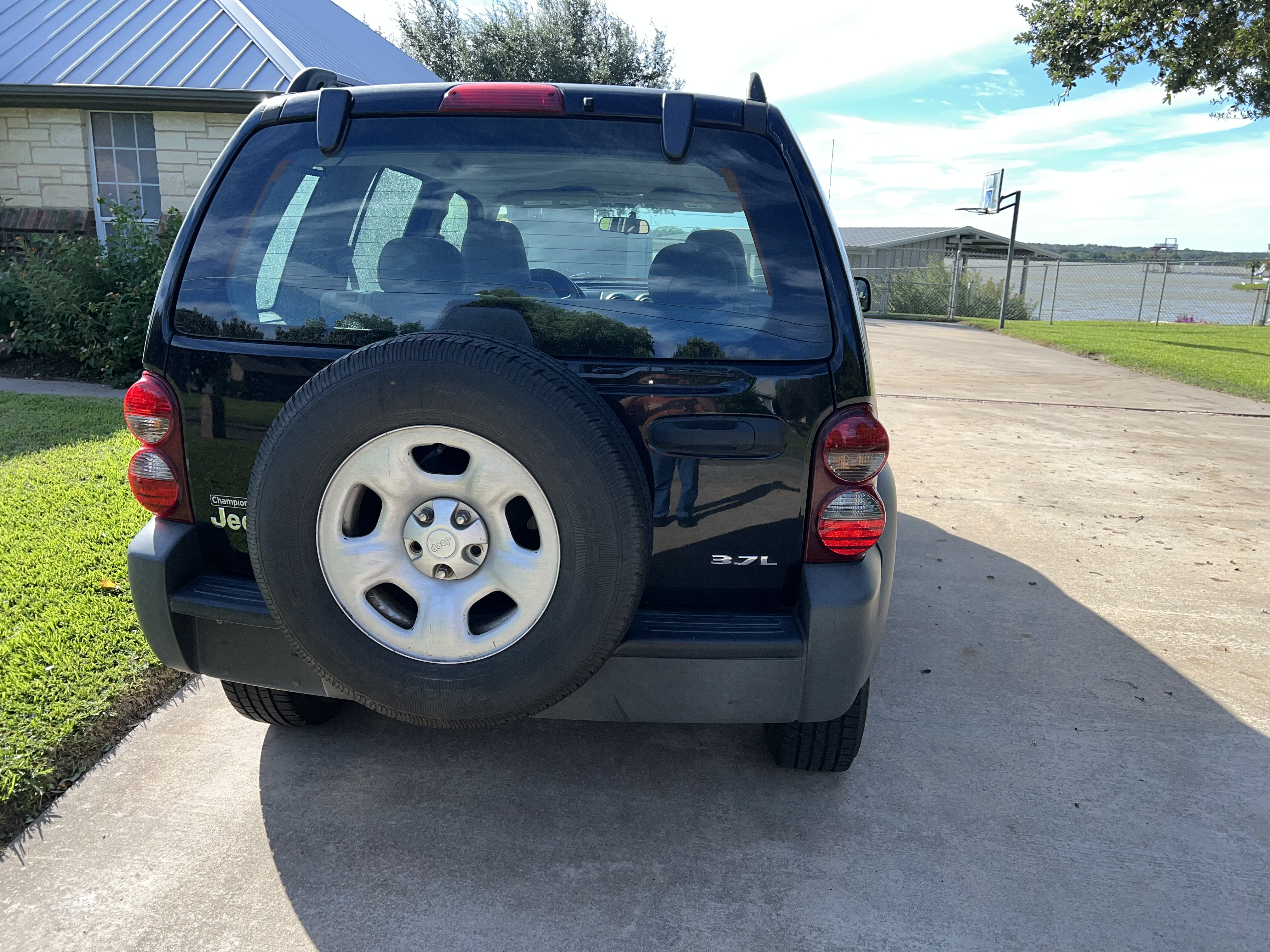 Used 2006 Jeep Liberty Sport RWD image 13