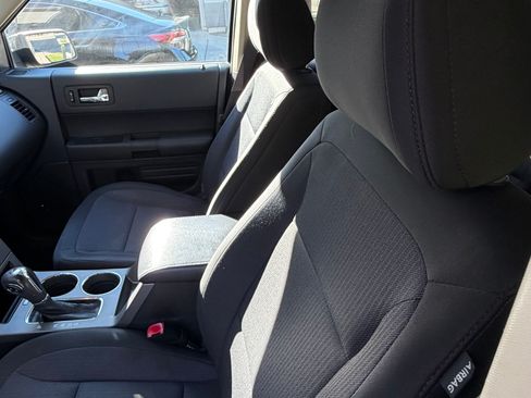 Used 2013 Ford Flex SE FWD image 6