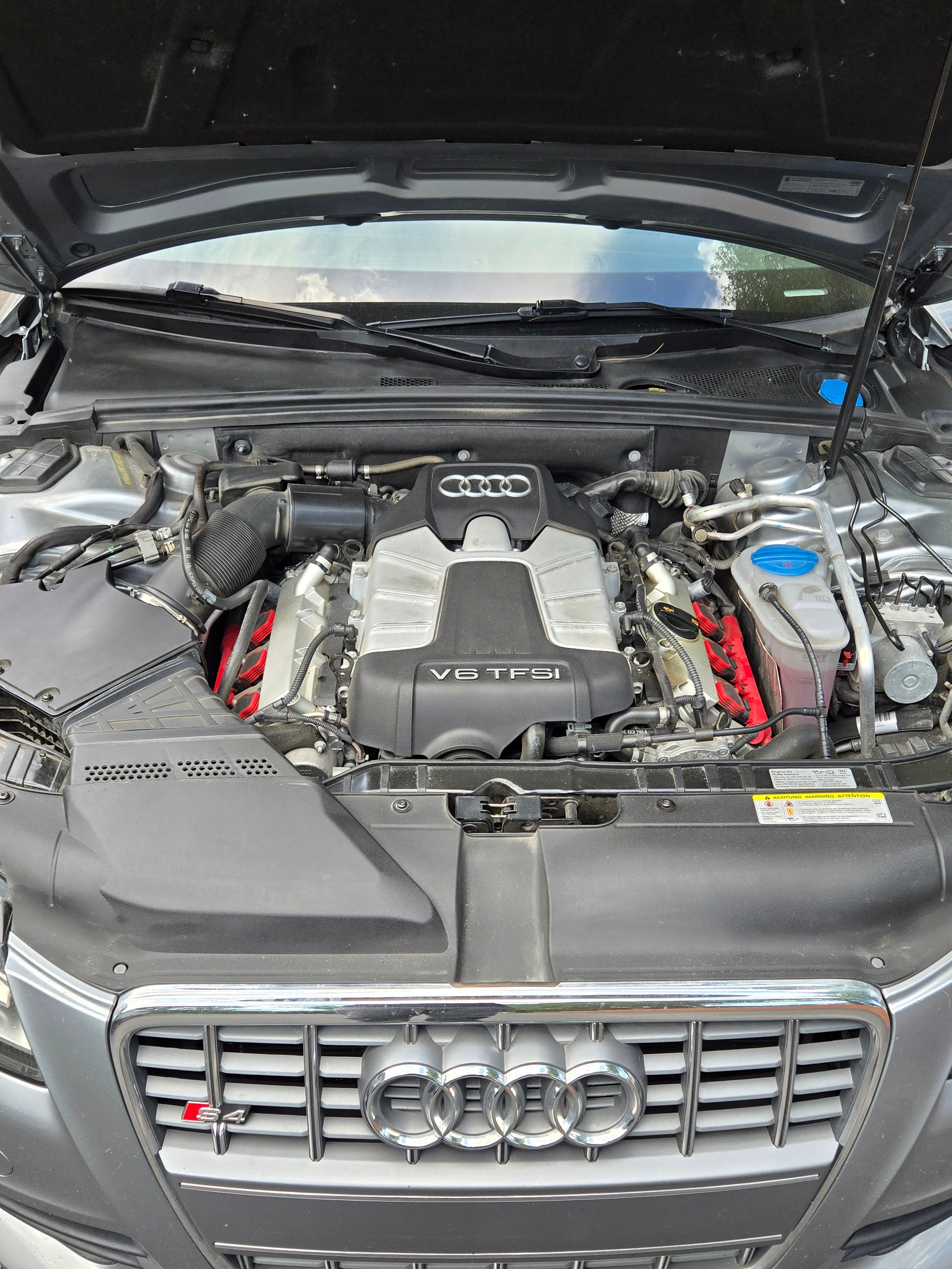 Used 2010 Audi S4 Prestige w/ Prestige Pkg AWD/4WD image 9