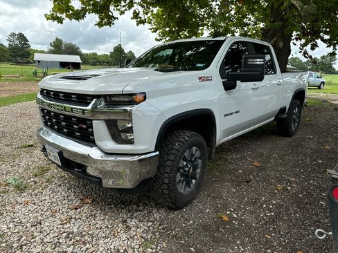 Used 2022 Chevrolet Silverado 3500 LT w/ Convenience Package AWD/4WD image 1