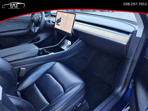 Used 2020 Tesla Model Y Long Range image 10