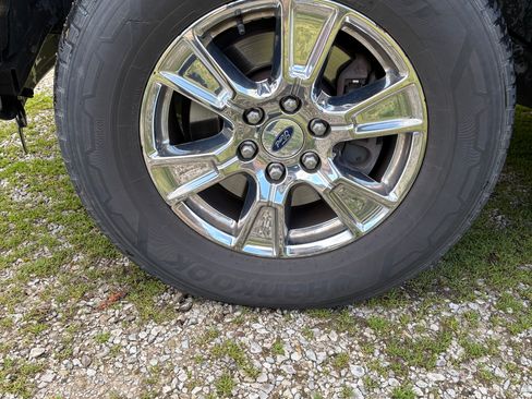 Used 2016 Ford F150 XLT w/ Equipment Group 302A Luxury image 13