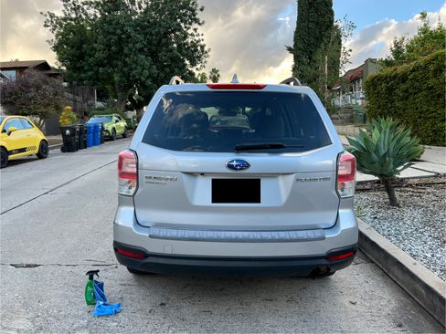 Used 2018 Subaru Forester 2.5i w/ Alloy Wheel Package image 16