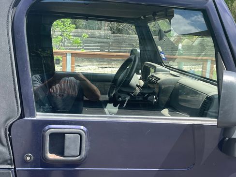 Used 1998 Jeep Wrangler Sport image 10