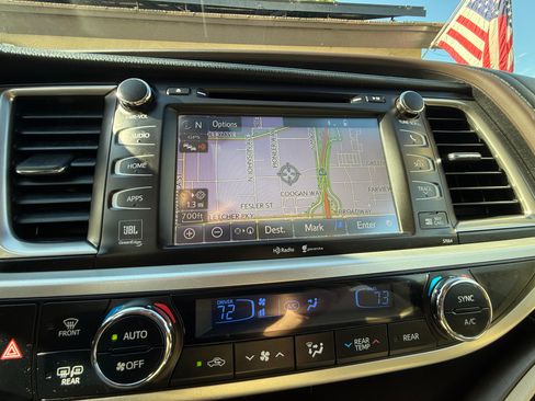 Used 2015 Toyota Highlander Limited AWD/4WD image 14