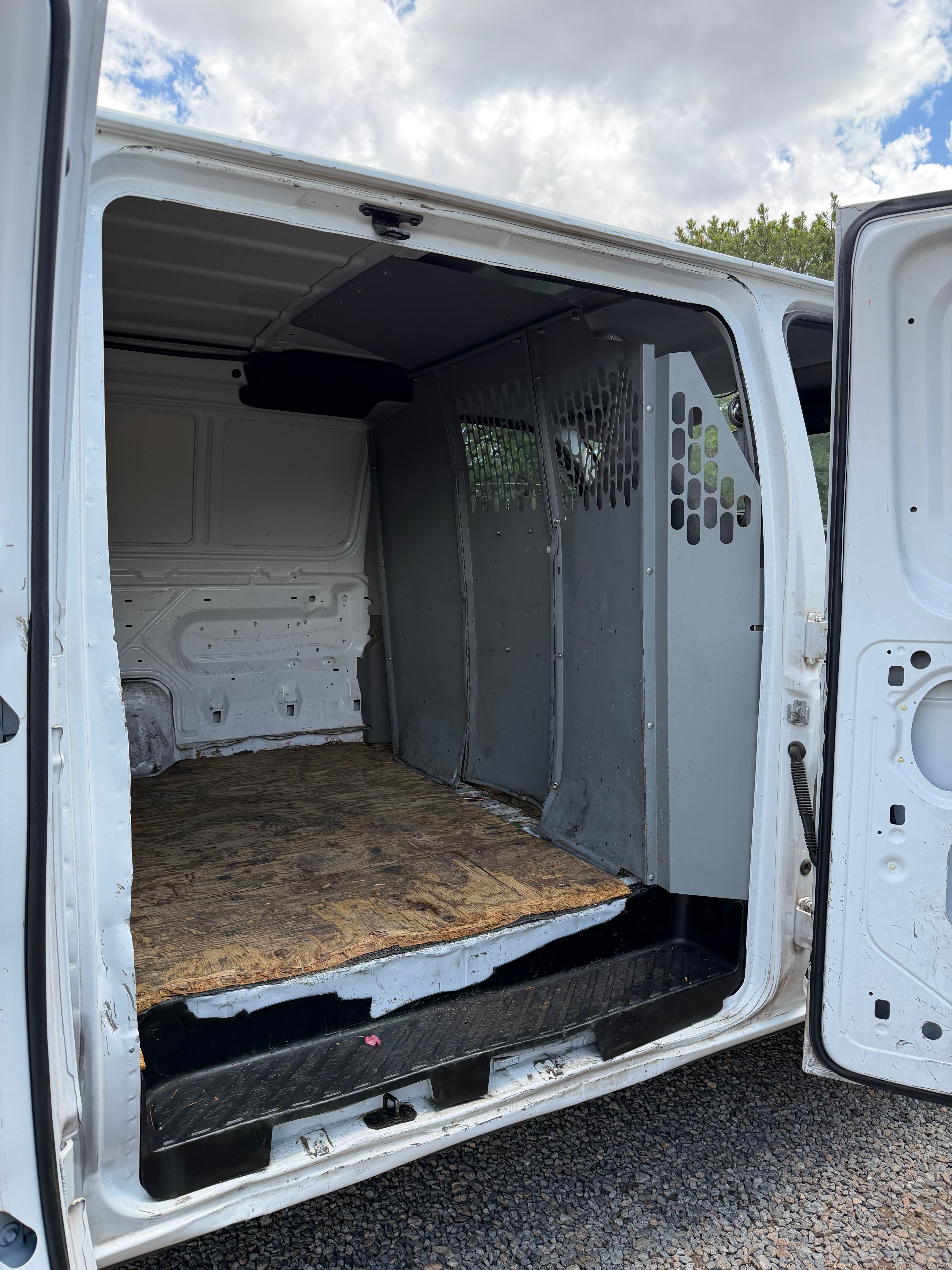 Used 2013 Ford E-250 and Econoline 250 w/ PWR Group RWD image 6