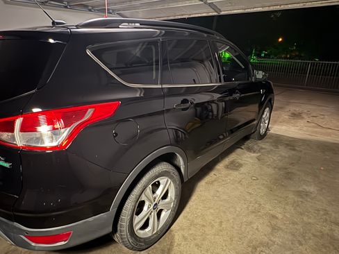 Used 2016 Ford Escape SE w/ Equipment Group 201A FWD image 5