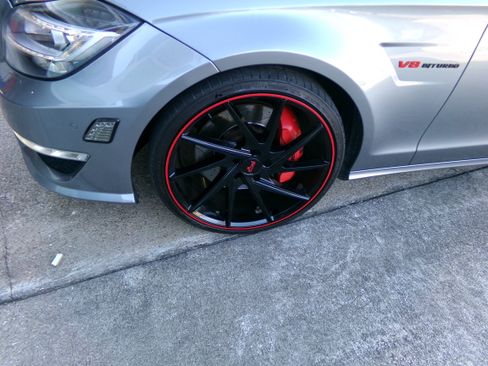 Used 2012 Mercedes-Benz CLS 63 AMG image 4