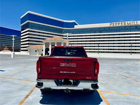 Used 2020 GMC Sierra 1500 SLT w/ SLT Premium Plus Package AWD/4WD image 5
