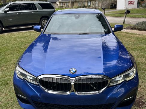 Used 2019 BMW 330i Sedan w/ M Sport Package image 4