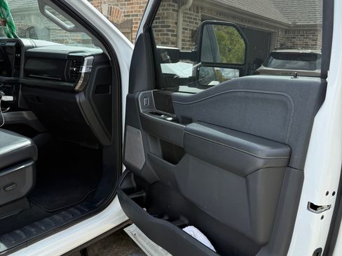 Used 2025 Ford F350 Lariat w/ Lariat Ultimate Package image 18