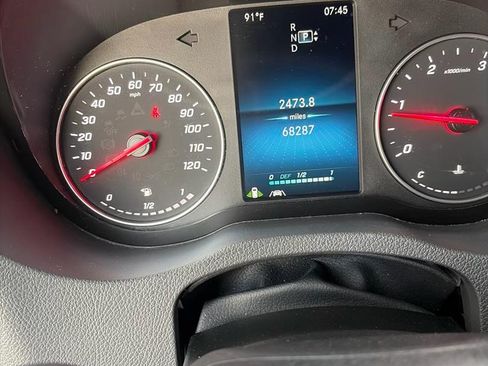 Used 2024 Mercedes-Benz Sprinter 2500 image 4