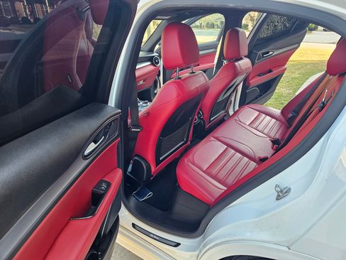 Used 2021 Alfa Romeo Stelvio Ti Sport image 6