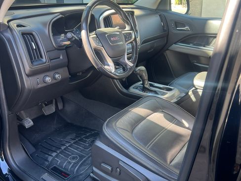 Used 2021 GMC Canyon Denali image 13